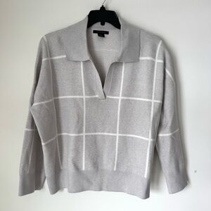Tahari Gray Windowpane Plaid Collared Sweater